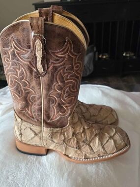 Men's Brown and Tan Western Leather Cowboy Boots